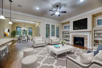 107 Lake View Loop, Fulshear, TX 77441 - Photo 3