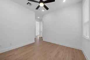 203 Blue River Trl, Rosenberg, TX 77471 - Photo 17
