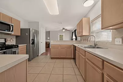 11807 S Brenton Knoll Drive, Tomball, TX 77375 - Photo 5