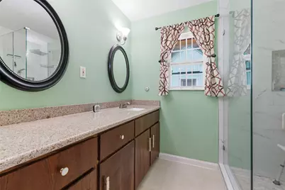 7902 Mobud Drive, Houston, TX 77036 - Photo 23