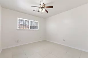 7902 Mobud Dr, Houston, TX 77036 - Photo 27