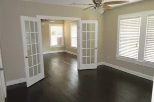 12 Greenwood St, Houston, TX 77011 - Photo 33