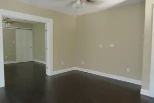 12 Greenwood St, Houston, TX 77011 - Photo 13