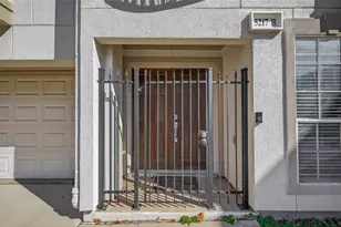 5217 Blossom St, Houston, TX 77007 - Photo 3