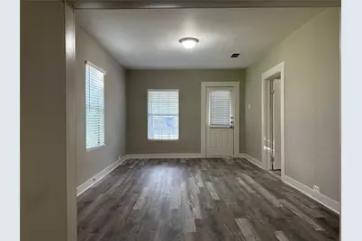 17 E James Street, Baytown, TX 77520 - Photo 3