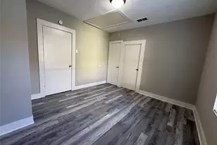 17 E James St, Baytown, TX 77520 - Photo 11