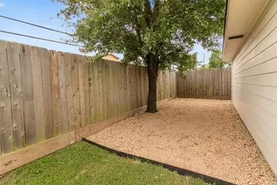 6427 Kury Lane, Houston, TX 77008 - Photo 33