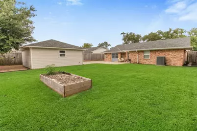 6427 Kury Lane, Houston, TX 77008 - Photo 27