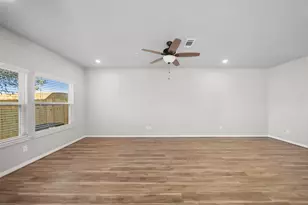 804 N Thompson St, Conroe, TX 77301 - Photo 7