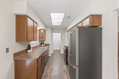 11 Rock Pine Court, The Woodlands, TX 77381 - Photo 11