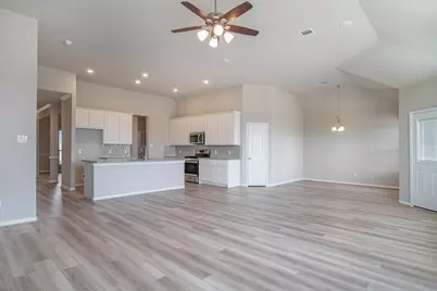 2475 Diamond D, Beaumont, TX 77713 - Photo 9