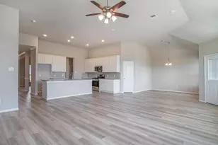 2475 Diamond D, Beaumont, TX 77713 - Photo 9