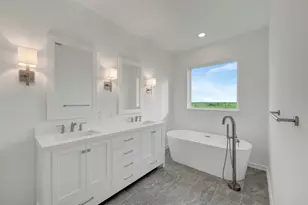 219 Dunovant Dr, Sealy, TX 77474 - Photo 13
