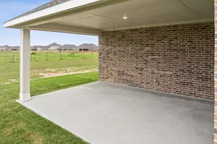 219 Dunovant Dr, Sealy, TX 77474 - Photo 23