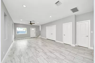 119 E 32 Street, Houston, TX 77018 - Photo 9