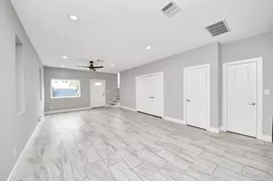 119 E 32nd St, Houston, TX 77018 - Photo 9