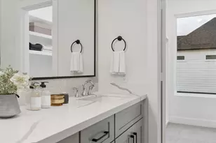 1922 Luna Woods Ln, Houston, TX 77055 - Photo 17