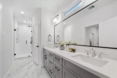 1922 Luna Woods Lane, Houston, TX 77055 - Photo 21