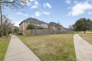12902 Iris Garden Ln, Houston, TX 77044 - Photo 21