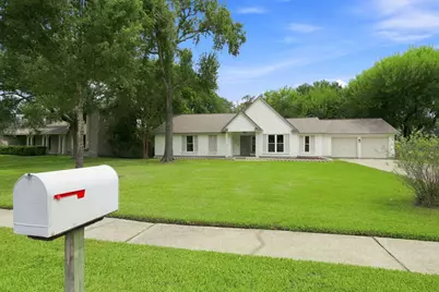1512 Windsor Drive, Friendswood, TX 77546 - Photo 3