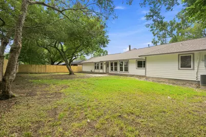 1512 Windsor Drive, Friendswood, TX 77546 - Photo 27