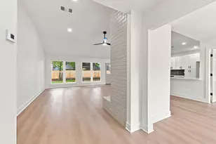 1512 Windsor Dr, Friendswood, TX 77546 - Photo 5