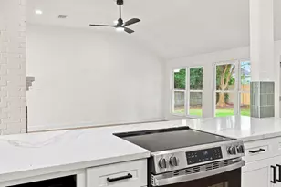 1512 Windsor Dr, Friendswood, TX 77546 - Photo 13