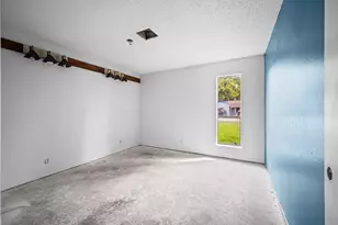 426 S 6th St, La Porte, TX 77571 - Photo 19