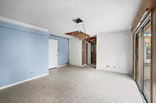 426 S 6th St, La Porte, TX 77571 - Photo 13