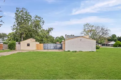 426 S 6th Street, La Porte, TX 77571 - Photo 3