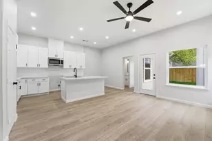 4354 Clover St, Houston, TX 77051 - Photo 5