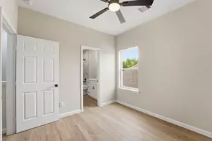4354 Clover St, Houston, TX 77051 - Photo 17