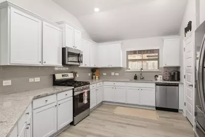 2605 Golden Palms Lane, Texas City, TX 77568 - Photo 13