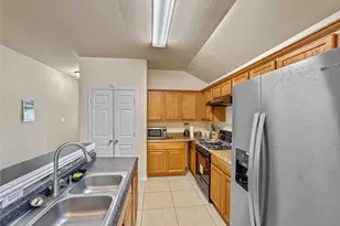 6614 Pine Tree Springs, Houston, TX 77049 - Photo 3