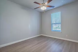 5757 Lakeside Villas Ct, Conroe, TX 77304 - Photo 17