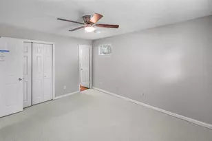 16766 Lake Cir, Conroe, TX 77302 - Photo 13