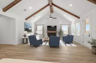 223 Dunovant Dr, Sealy, TX 77474 - Photo 9