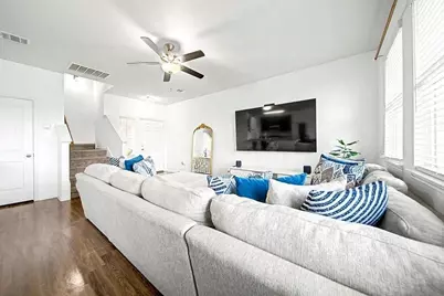 5742 Adelaide River Drive, Katy, TX 77449 - Photo 5