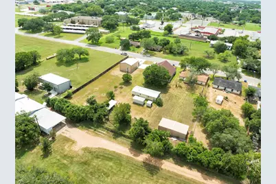 113 Thiele Drive, Yoakum, TX 77995 - Photo 29