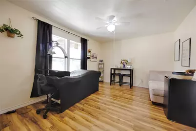 113 Thiele Drive, Yoakum, TX 77995 - Photo 9