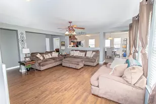 4919 Bentonite Blvd, Baytown, TX 77521 - Photo 9