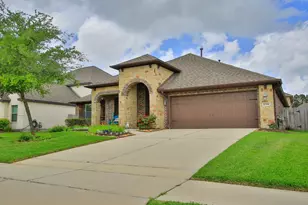 10706 Radiant Realm Dr, Tomball, TX 77375 - Photo 3