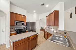 1834 Creegan Park Ct, Houston, TX 77047 - Photo 3