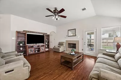 1834 Creegan Park Court, Houston, TX 77047 - Photo 9