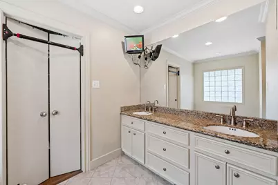 6111 Wakeforest Avenue, West University Place, TX 77005 - Photo 13