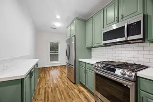 911 Birdsall St, Houston, TX 77007 - Photo 11