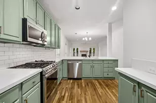 911 Birdsall St, Houston, TX 77007 - Photo 9