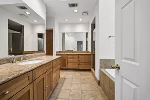 911 Birdsall St, Houston, TX 77007 - Photo 15