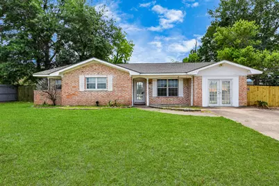 811 Hillcrest Drive, Conroe, TX 77301 - Photo 5