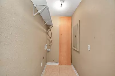 811 Hillcrest Drive, Conroe, TX 77301 - Photo 17